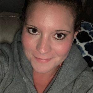 Meet your Posher, Casey